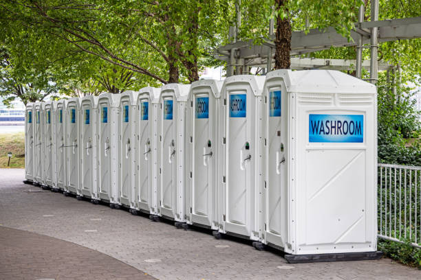 Best Affordable porta potty rental  in Walled Lake, MI